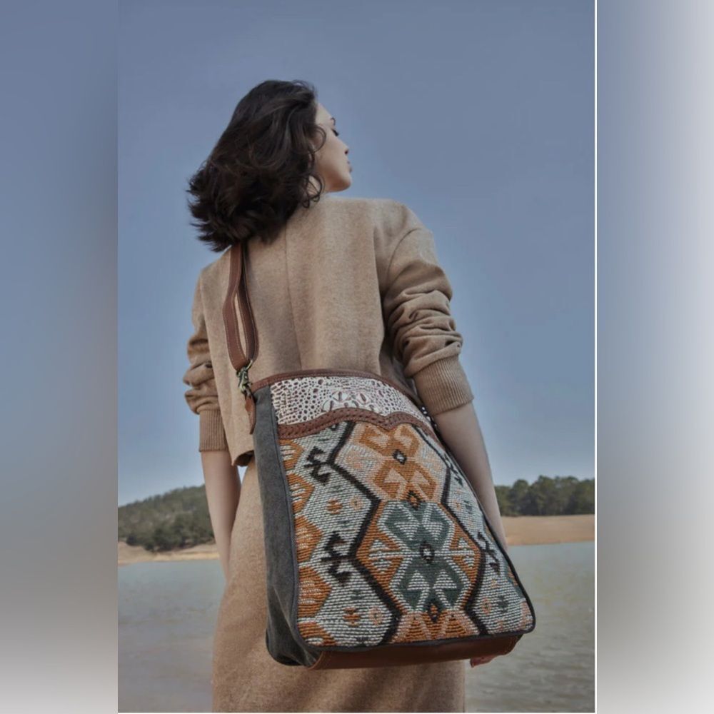 Seneca Falls Shoulder Bag - Picture 11 of 11